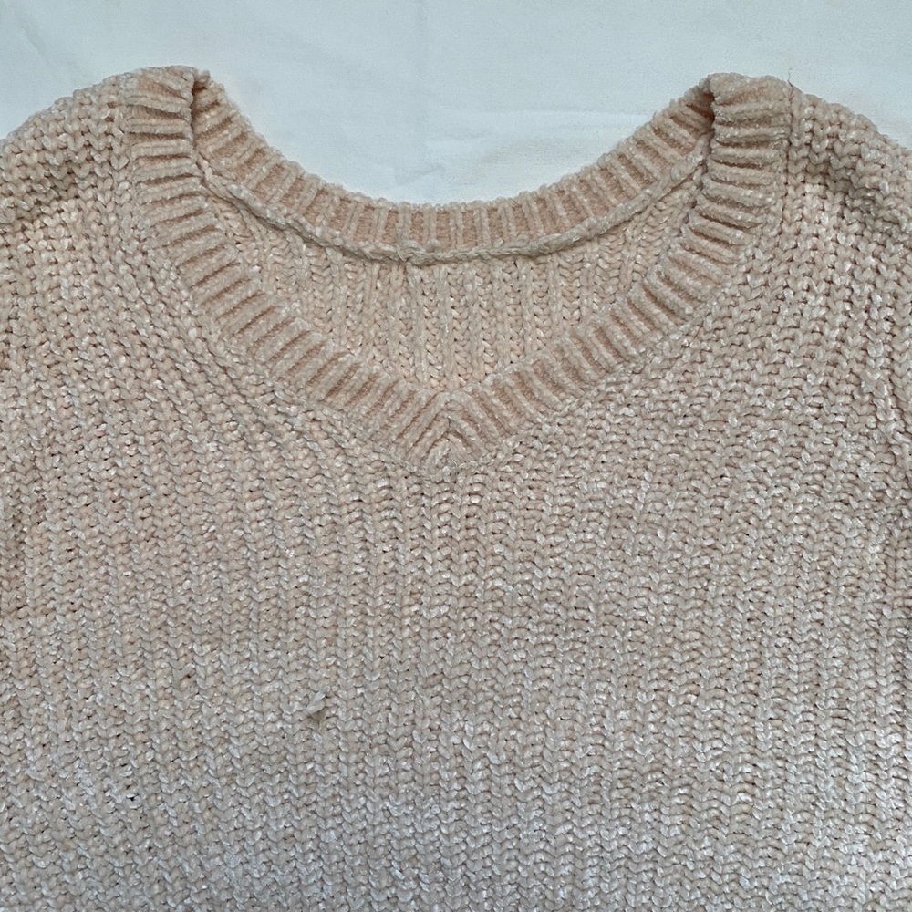 Sweater - Picture 6 of 6